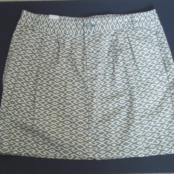 GAP Geometric Patterned Gray Skirt - Picture 1 of 5